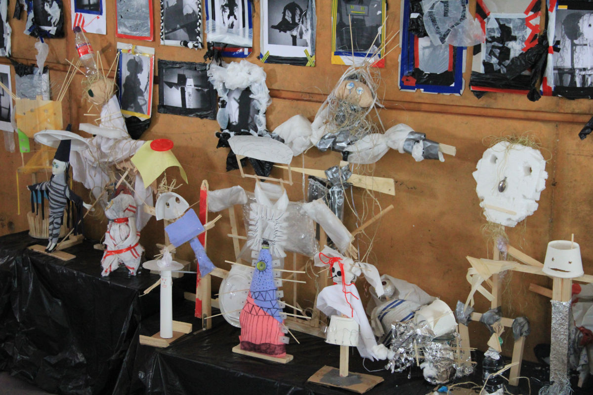 dans_lombre_delepouvantail_expo_14
